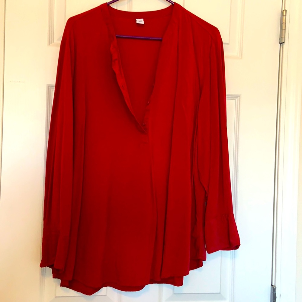 Burgundy pullover